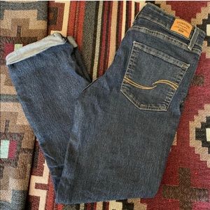 Levi Signature Boyfriend Capri - Size 6 W28